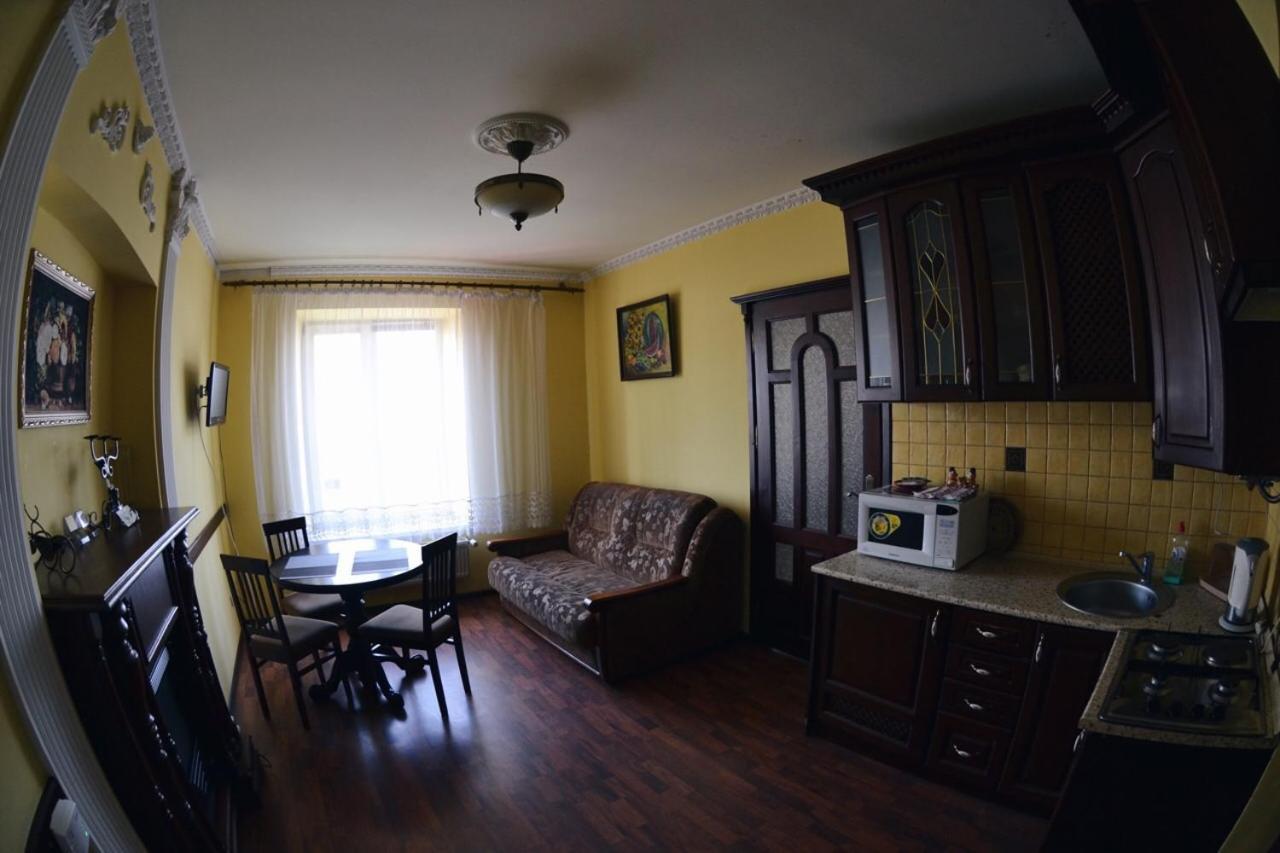 3-Room Apartments In Central City Львов Экстерьер фото